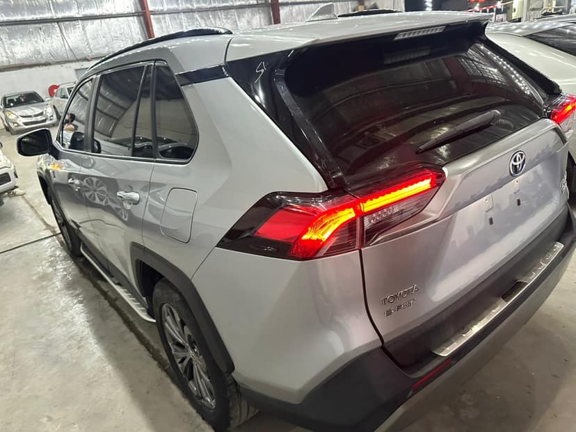 TOYOTA RAV4 AWD PREMIUM - Thumbnail 2